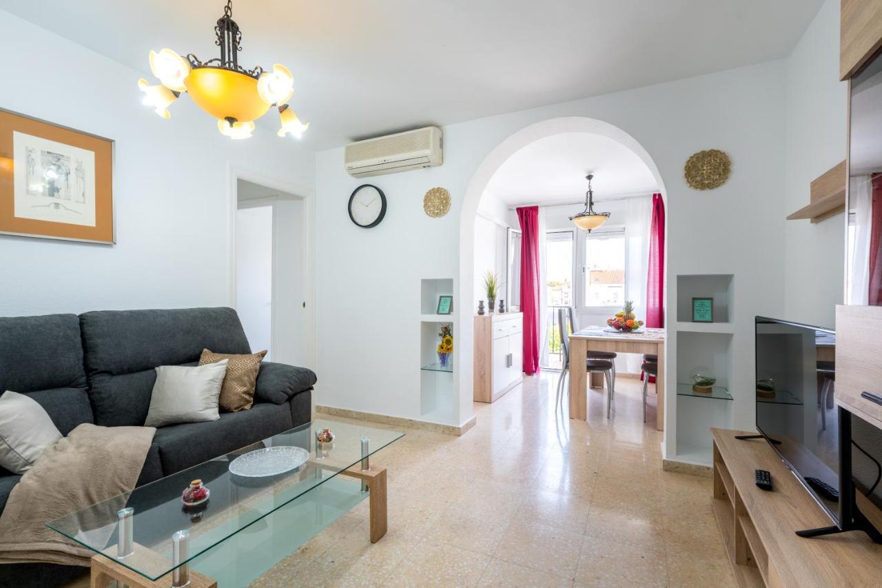 Piso 3 Dormitorios Hl Gines A 10" De Sevilla, A 20" Del Aeropuerto De Sevilla Eksteriør billede